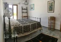 LUXURY STONE VILLA, INFINITY POOL, STUNNING SEA & MOUNTAIN VIEWS OVER BOKA BAY - 3 stjerner