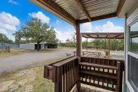 Farmhouse on 8 acres - 4-Star