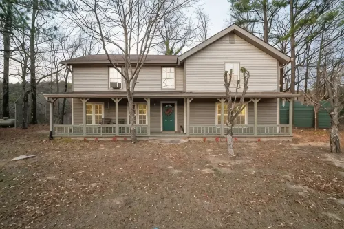 Ouachita National Forest & Kiamichi River Retreat w/ POOL - 3성급