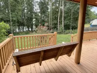 Unique lakefront 3 BR cabin directly on Lake Hartwell! 20 min drive to Clemson! - 4 ดาว