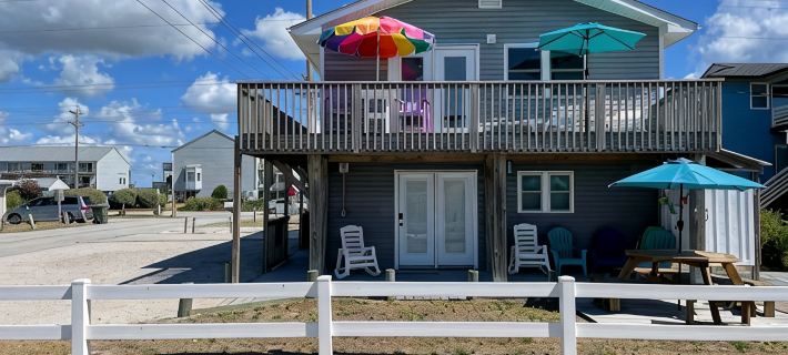 Newly remodeled &100 steps to the beach access.  Very clean and close to beach. エメラルド・アイルのホテル