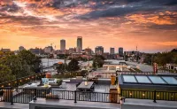 Little Bo Hideaway - A unique, urban experience awaits youlittlebohideaway - บังกะโล