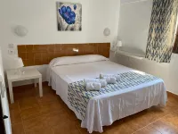 Apartamentos Sa Cala - Bathtub