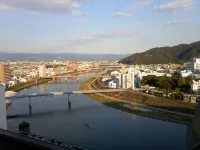 Numazu River Side Hotel - Bergblick