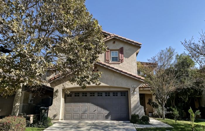 Golf course house with 2 master bedrooms