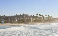 BeachFRONT Condo E-18 on the H20! Oceanside, CA - North Coast Village. - 4-نجوم