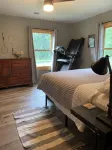 Cozy 2 bedroom cabin with fireplace steps to sand bottom swimming and lake views - Chalets