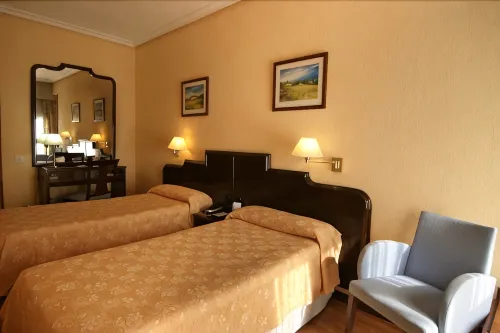 Hotel Alcántara - موقف سيارات