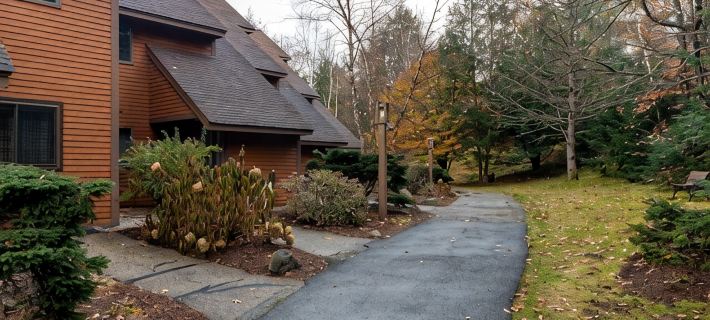 Family-friendly condo with amenities minutes from StoryLand & ski mountains! Hotels in Glen
