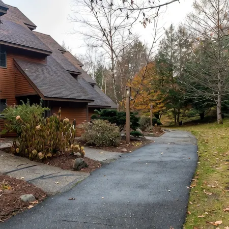 Family-friendly condo with amenities minutes from StoryLand & ski mountains!