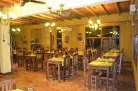 Terrazas de Colón - 早餐