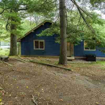 Muskoka Riverside Retreat on the Indian River in the heart of Port Carling Hotel Exterior