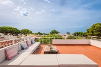 Sunny 5BR Villa   Prainha Club - Bungalows