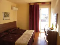 Hotel Golden Sand - พร้อมระเบียง