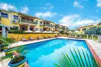 Grooms Beach Villa & Resort - Pools