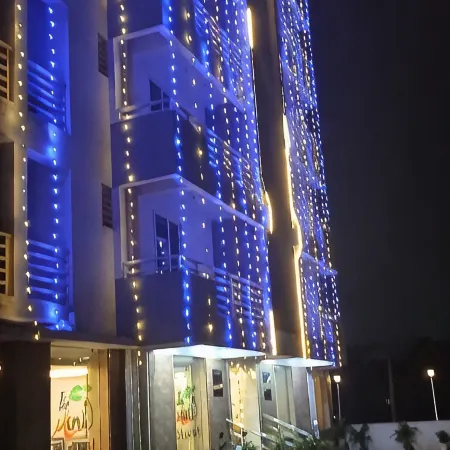 Hotel Girija Sunrise 300 Meter from Baba Dham Temple