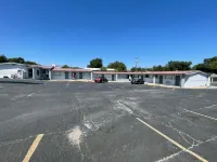 Budget Inn Madill - parking