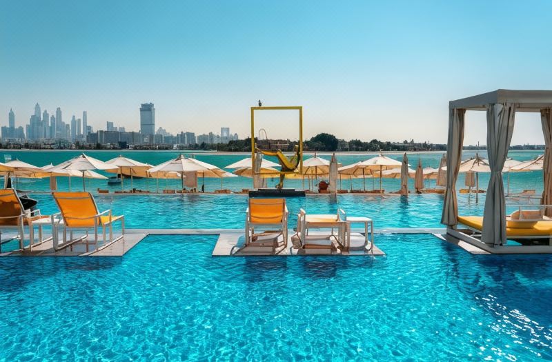 C Central Resort the Palm