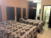 Hotel del Carmen - Homestays