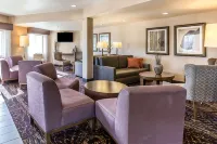Comfort Inn & Suites Market - Airport - 2-Star