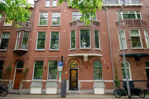 Mr.Lewis Rotterdam Hotels in Schiedam
