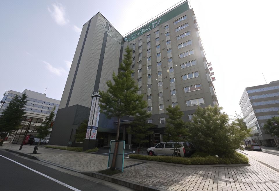 Hotel Route-Inn Saga Ekimae - Housity