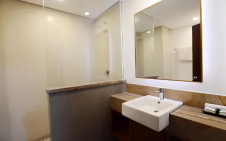 Grand Santhi Hotel
