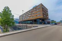 Leonardo Hotel Almere City Center Hotels in Huizen