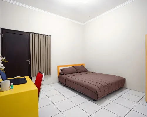 Dparagon Ijen Nirwana Hotels in Klojen
