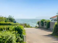 "Sebbi" - 90m from the Sea - Homestays