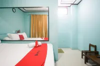 RedDoorz Near Mikie Holiday Funland Berastagi