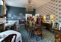1851 Historic Maple Hill Manor B&B Hotels in Washington County