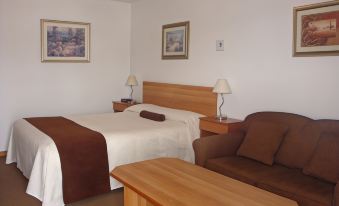 Bo-Mark Motel