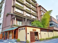 Shibu No Yu Hotels in Suwa