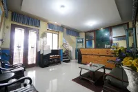 Hotel Surabaya Jaya Bandara Soetta - Pensions