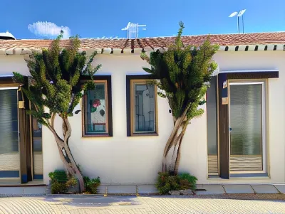 Lost & Found - Guesthouse & Suites