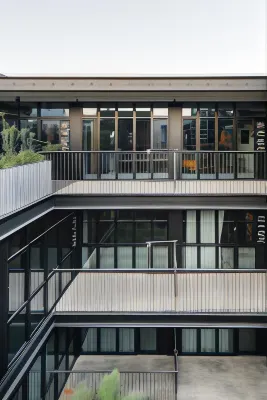 Lisbon Five Stars Alcântara Lofts Hoteles en Almada