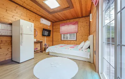 Sancheong Jirisan Green Valley Pension Hotels near Mokmyeon Sibae Yuji