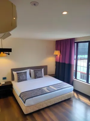 9 Square Hotel - Subang