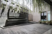 3J Living Hotels in Curug