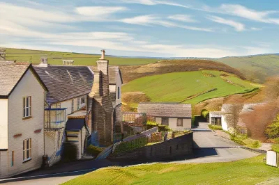 Blue Ball Inn Hotéis em Countisbury