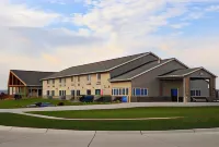 Cobblestone Inn & Suites - Lake View Hotels in Lake View