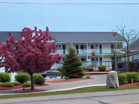 Sunrise Beach Motel Hotels in Mackinaw Township
