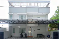 RedDoorz Syariah near Gerbang Tol Krapyak 2 Semarang Hotel di Semarang Barat