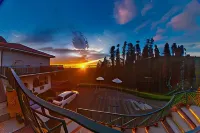 Warmth Hill Crest Hotels in Dindigul