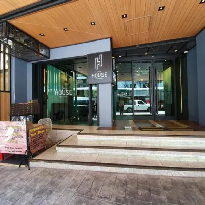 The House Pratunam Hotels near Pratunam Market