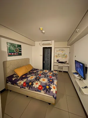 Mauna Youth Hostel by 19 Avenue Hoteles en Neglasari