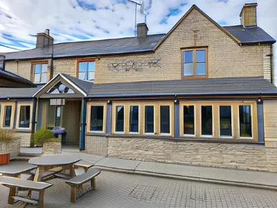 Cotswold Cottage Bed & Breakfast Hotels near Castle Combe