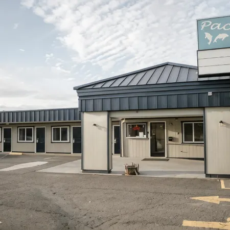 Pacific Inn