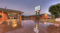 Moama Central Motel Hotels in Moama